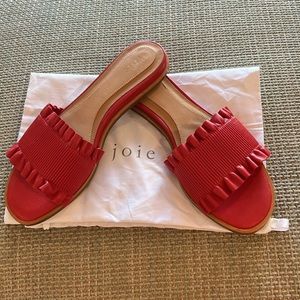 Joie flats